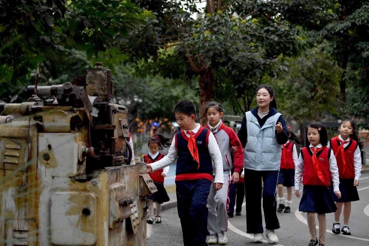 重庆九龙坡探索完善集团化办学运行机制，更好满足群众对“上好学”的需要4