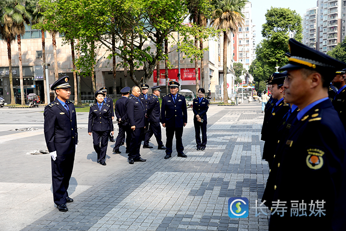 共治共建 “长垫邻”深化城市管理执法合作 (3)