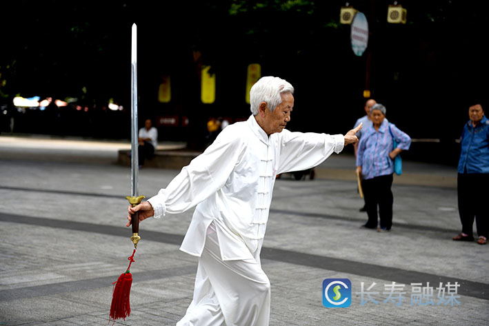 杜绍先(女) (2)