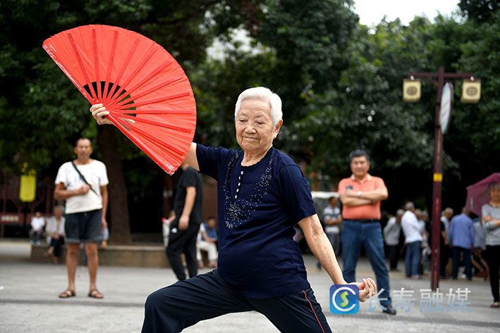 杜绍先(女) (1)