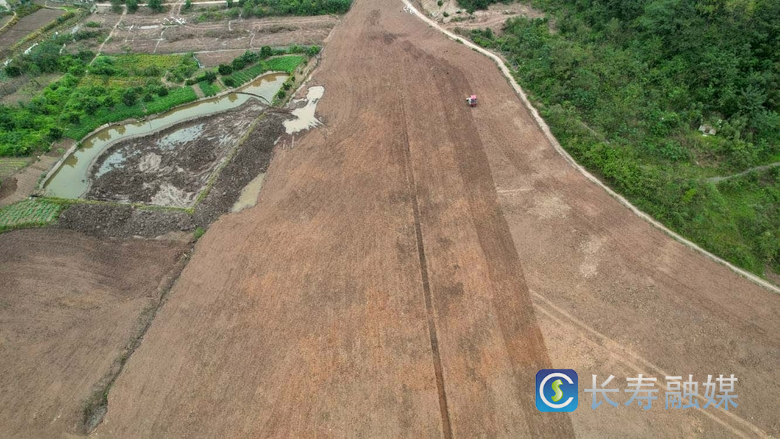 渡舟街道恢复“集中连片”耕地200余亩2