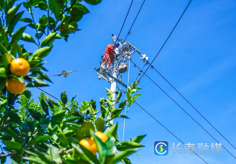 改善电压质量 保障群众温暖过冬1