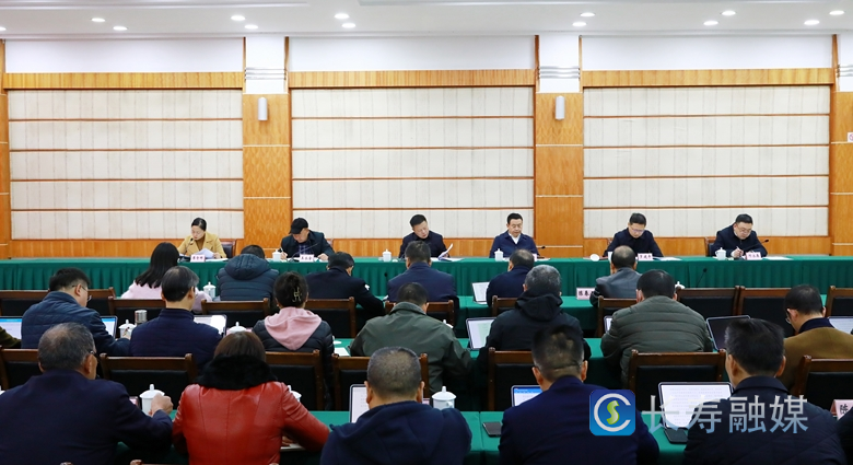 区人大常委会领导班子主题教育调研成果集中交流会召开1