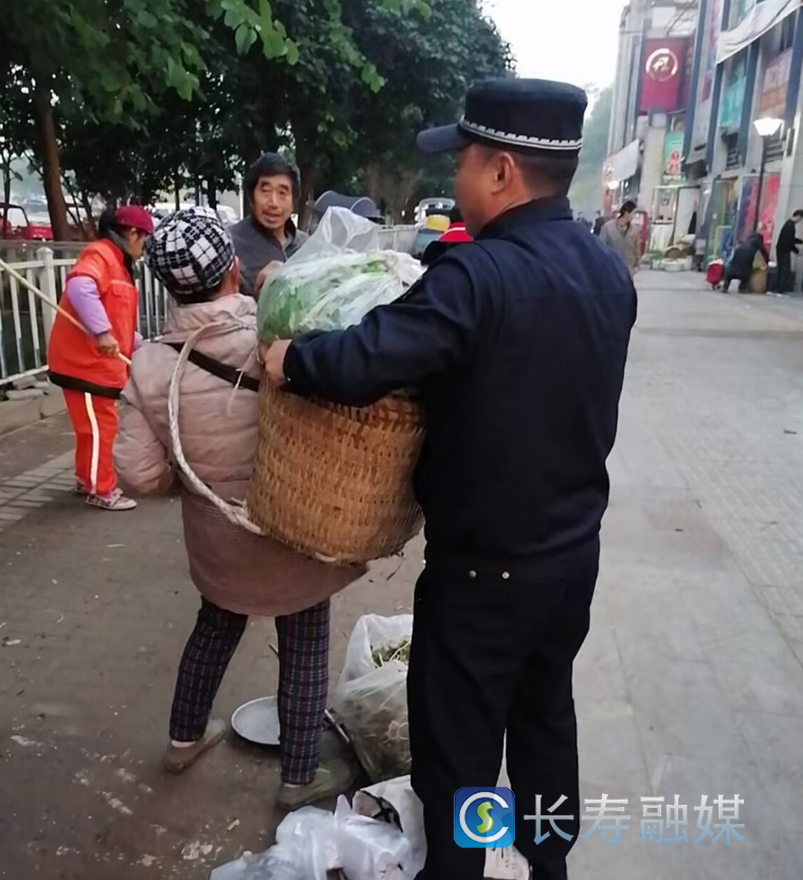 我区启动天工睿城农贸市场周边环境综合整治行动2