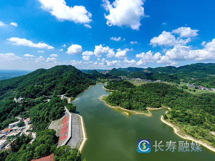 五华山好风光+袁志龙 (3)