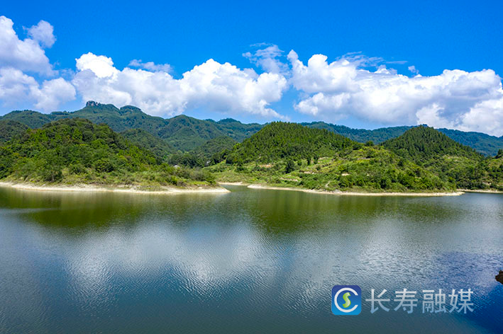 五华山好风光+袁志龙 (2)