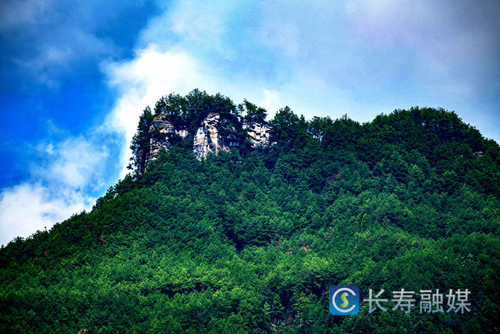 五华山好风光+袁志龙 (1)