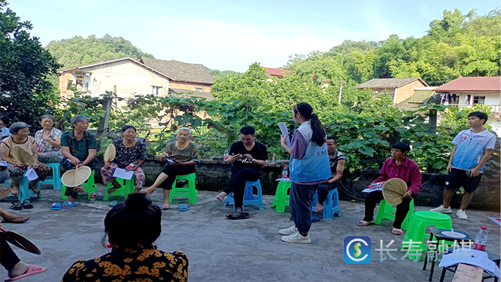 邻封镇“左邻柚舍”议出左邻右舍幸福生活 (2)