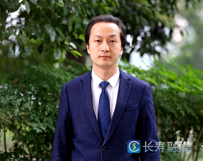 徐征