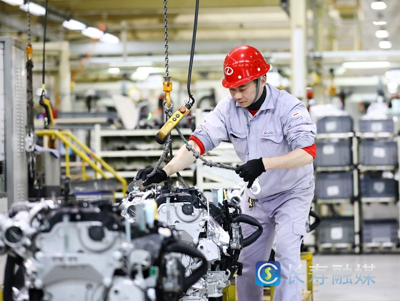 小康动力：满负荷运转 日生产发动机5000台1