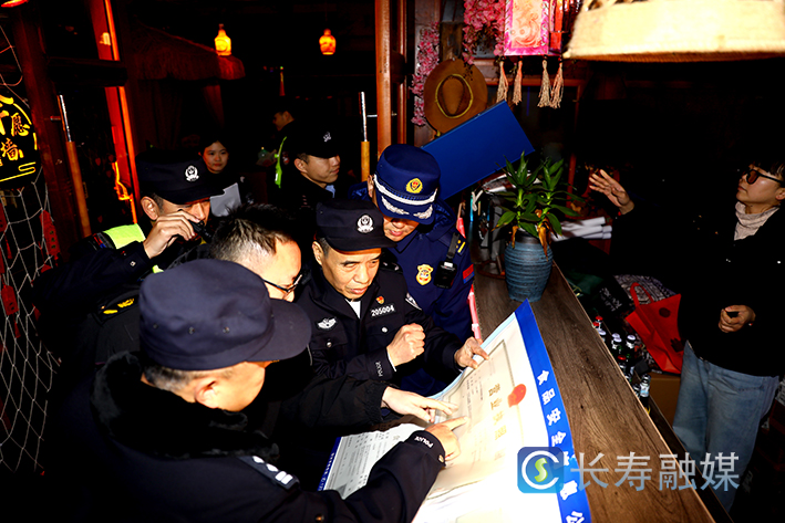 我区开展治安巡查宣传集中统一行动 (6)
