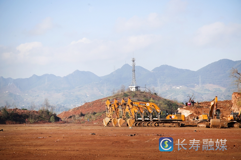 长寿深入实施“3113”项目攻坚行动计划 “两地一城”奋进成势8