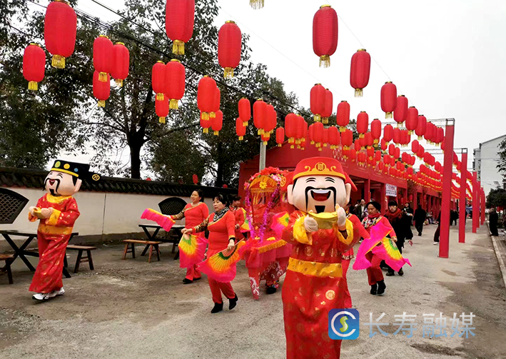 清迈良园财神送福